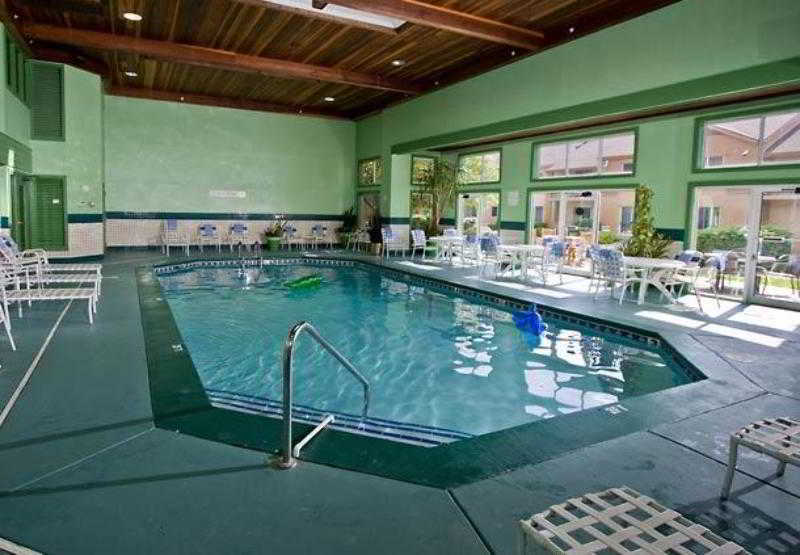 Courtyard By Marriott Lansing Hotell Eksteriør bilde