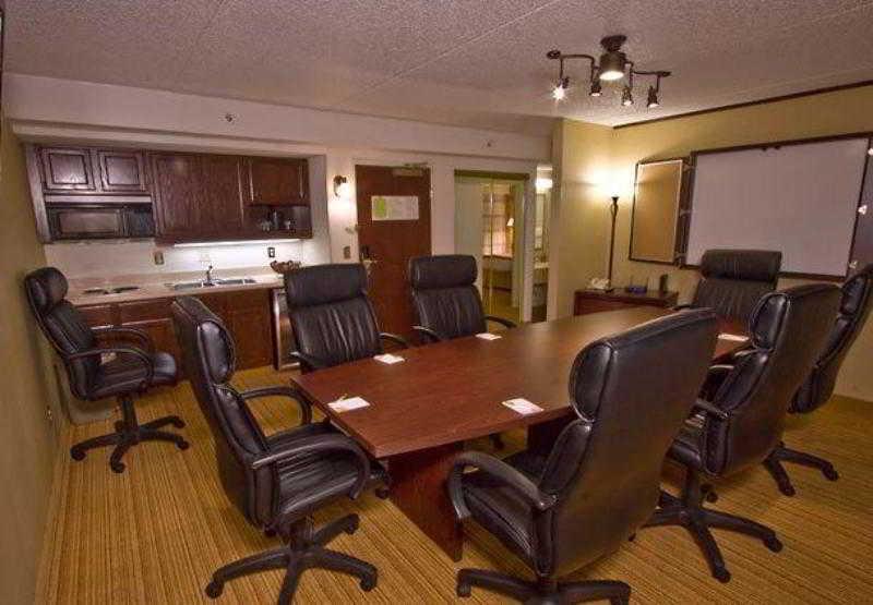 Courtyard By Marriott Lansing Hotell Fasiliteter bilde