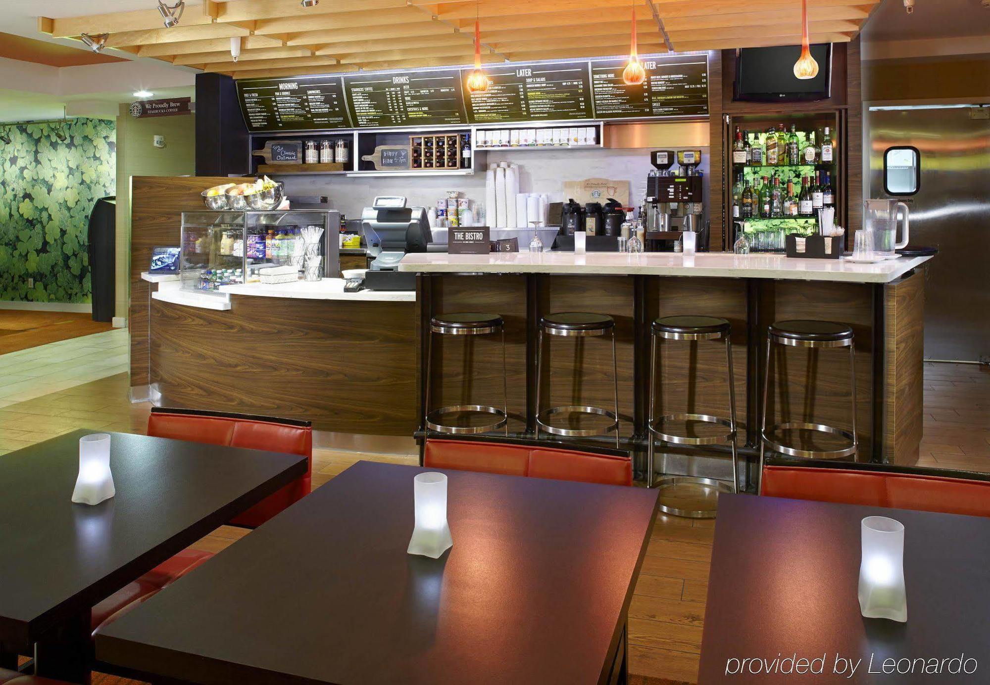 Courtyard By Marriott Lansing Hotell Eksteriør bilde